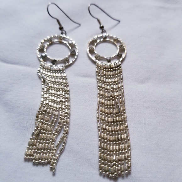NWOT Urban Outfitters Round dangled earrings - Picture 2 of 3